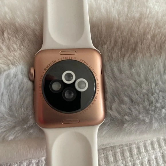 Apple Watch Series 3 unlocked, great condition